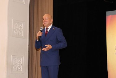 Награды – лучшим педагогам